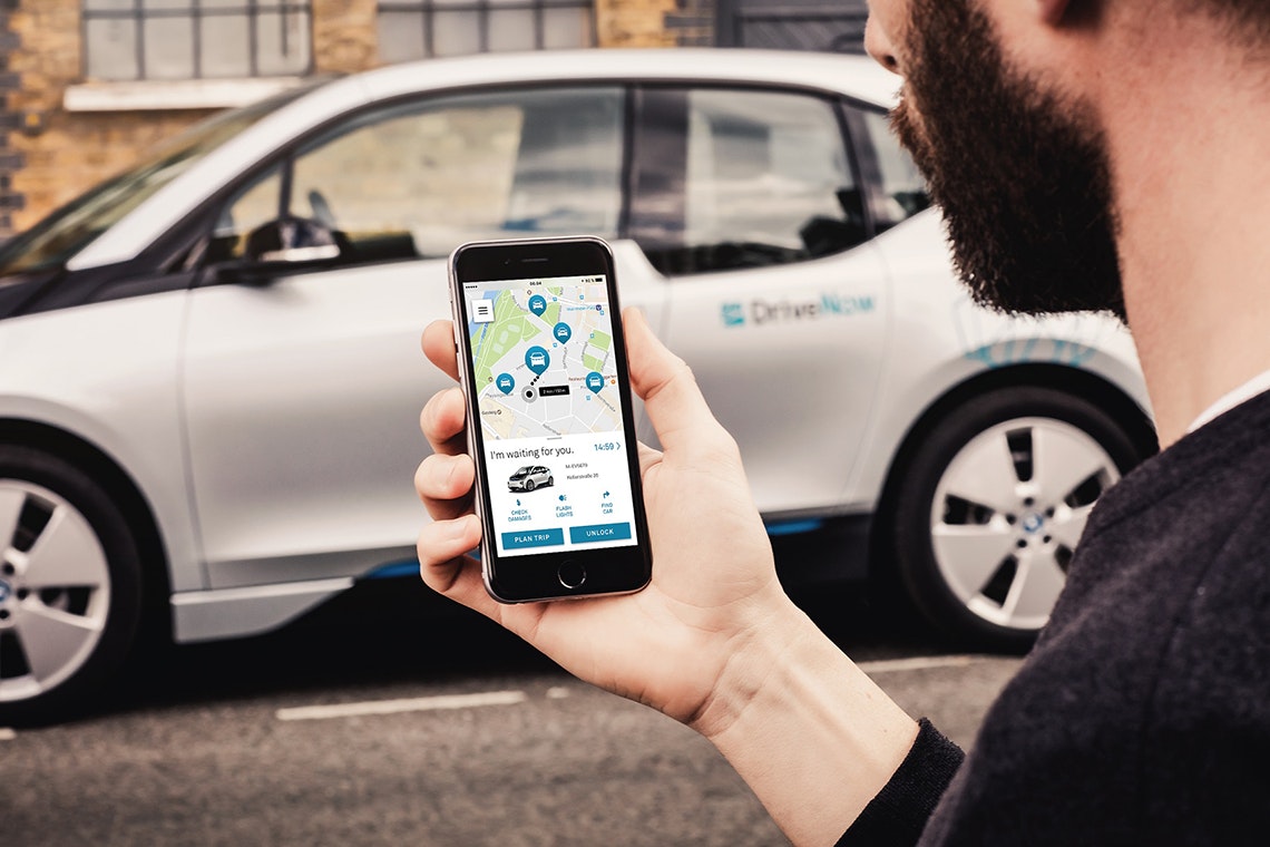 DriveNow Flotte bequem via App buchen auch Mini und BMW gehören zur Flotte von DriveNow