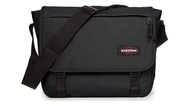 Eastpak Delegate Umhängetasche für 23,50€ (Prime)