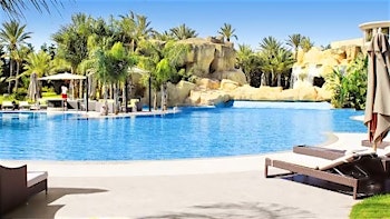12 Tage Tunesien im 5*-Hotel mit Frühstück, Transfers u. Flüge ab 576€* p.P.